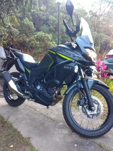 Versys 300 tourer - Seminova