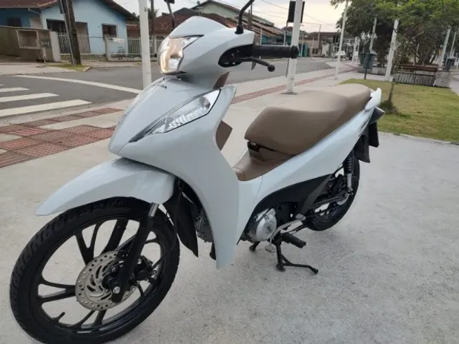 ? HONDA BIZ EX 125 FLEX 2025 2261 km rodado Moto Zera