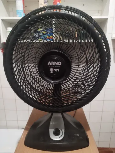 Ventilador de Mesa Arno 6 Pás 40 cm 