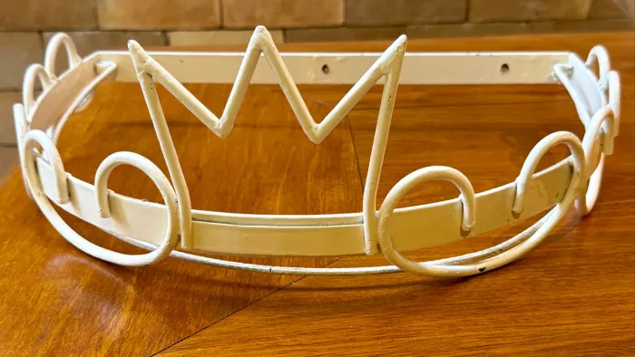 Dossel de parede para berço em com pintura branca