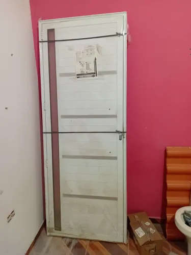 Porta lambril nova