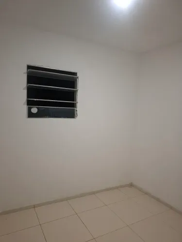 ALUGO QUARTO  MASCULINO 