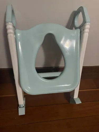 Vendo suporte de vaso sanitário para criança