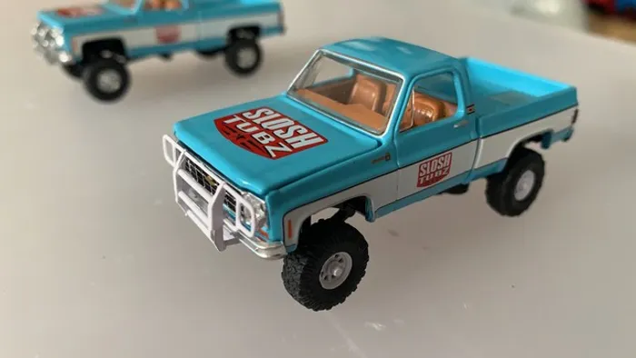 M2 Machine Silverado 