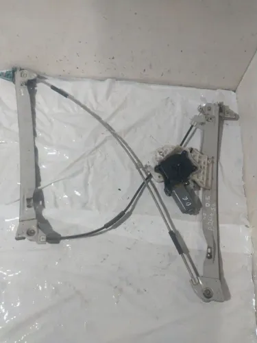 Máquina de vidro dianteiro esquerdo Peugeot 206 SW 2005