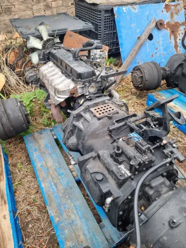 MOTOR NISSAN 6 CC COM DIFERENCIAL E TRANSMISSÃO