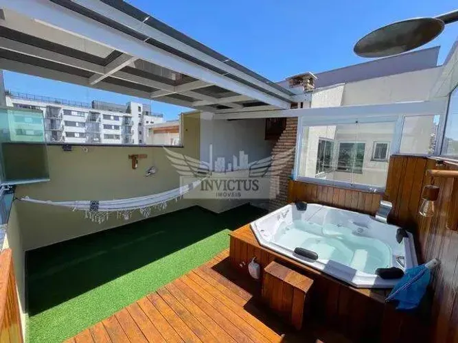 Cobertura sem Condomínio com 2 Dormitórios e Jacuzzi para Comprar, 86m² - Santa Maria, San