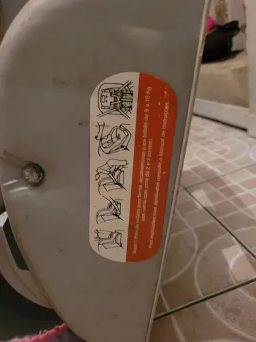 Cadeirinha Galzerano para BB de 9 a 18 kls roxa.