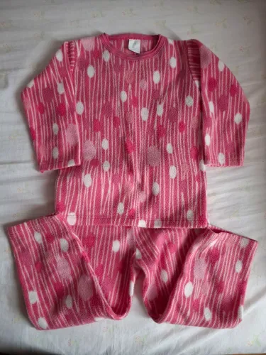 Pijama Infantil Rosa com Estampa de Bolinhas
