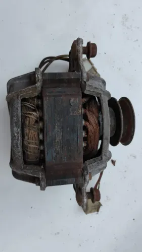 Motor maquina lavar.