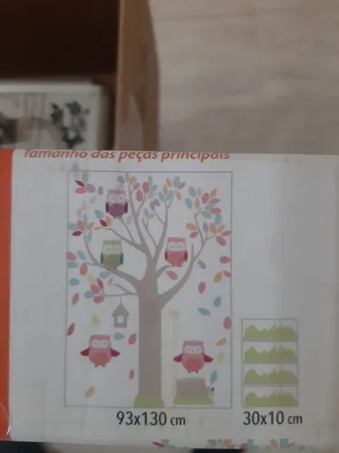 Adesivo pra decorar de parede Menina 