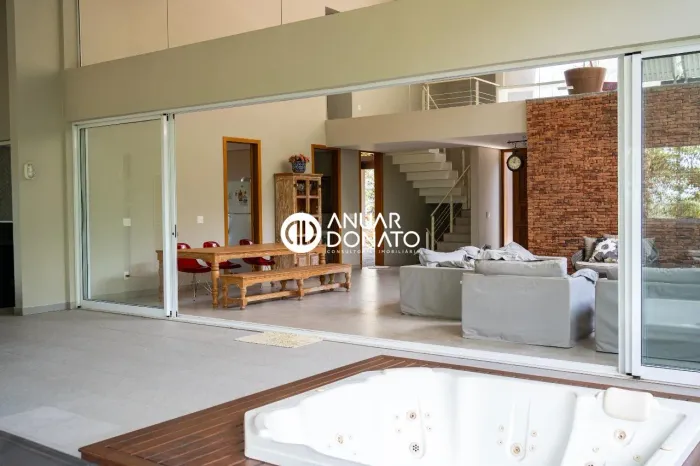 Retiro do Chalé - Casa Condomínio 4 quartos à venda na Anuar Donato