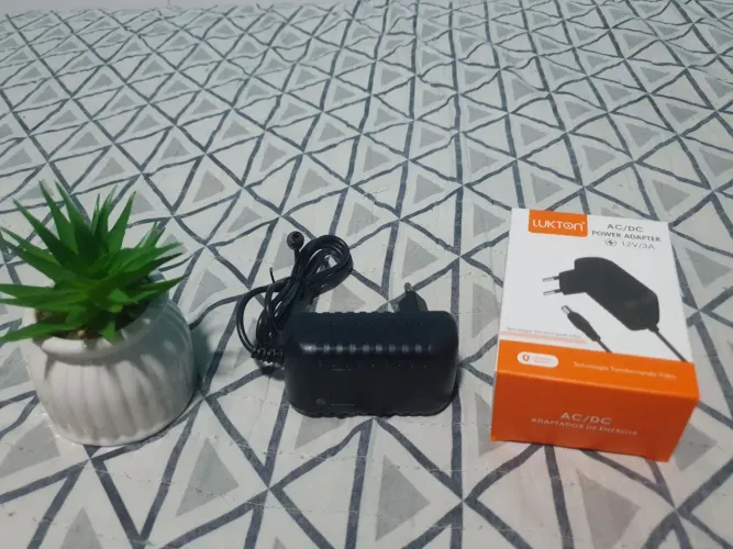 Fonte 12v 3 A Adaptador AC/DC 12V/3A LUKTON