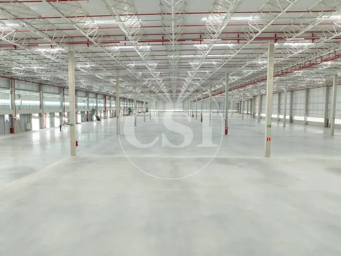 Galpão/Depósito/Armazém e 4 banheiros para Alugar, 2835 m² por R$ 85.050/Mês