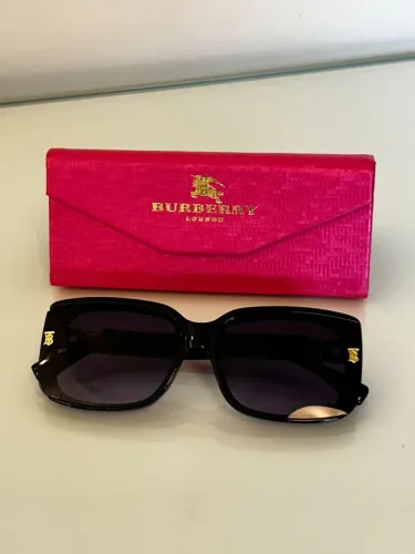 Óculos de sol feminino