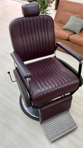 Poltrona Ferrante reclinável  barbearia 