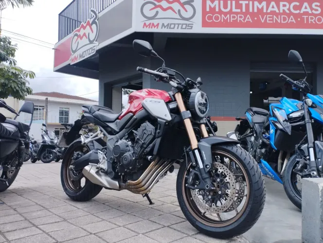 Honda CB650R Neo Sport Café 2021 - Taxa 0,99 A/M até 21x no Cartão