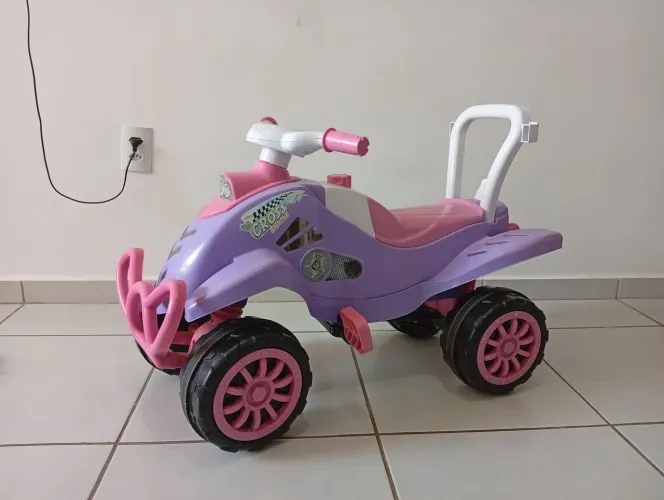 Quadriciclo Infantil Rosa e Lilás