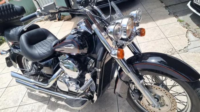 Shadow 2010. 45 mil km. Impecável 