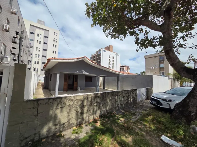 VENDE-SE casa em CAMBOINHA II!