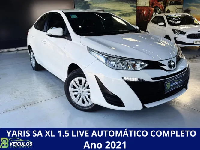 Toyota Yaris Sedan XL 1.5 Live Automático Completo 2021 