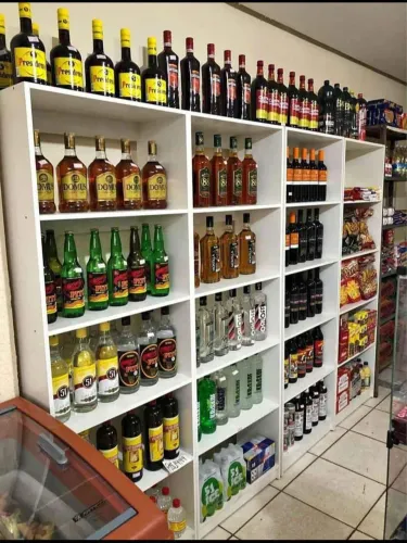 Prateleiras mdf comércio