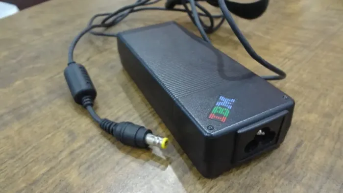 Carregadores e fontes ORIGINAIS de notebooks