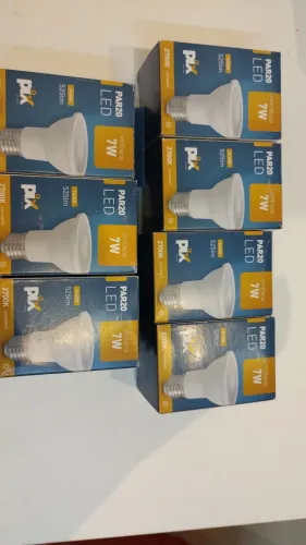 Kit 7 Lâmpadas LED PAR20 7W - 525lm - 2700K 