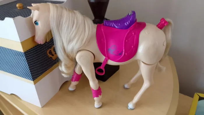 Cavalo da boneca barbie 