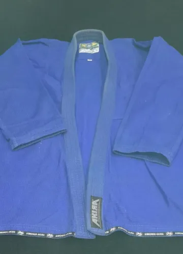 KIMONO A4 AKIRA R$ 200,00