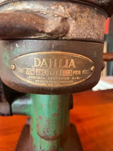 Desnatadeira Centrífuga Dahlia Antiga - Colecionador