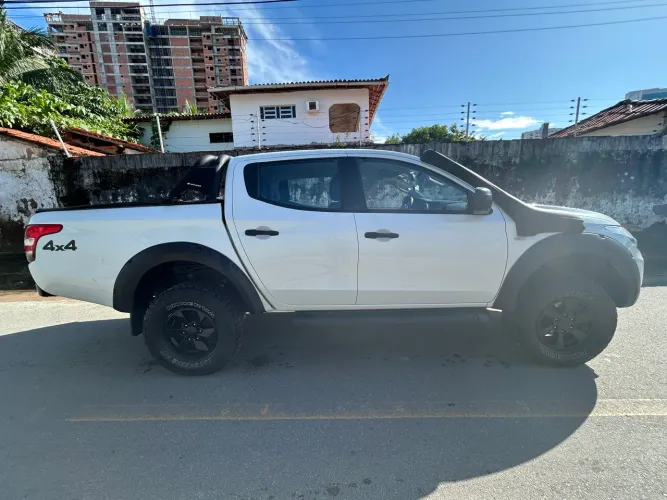L200 Triton 4x4 diesel mec. 2020