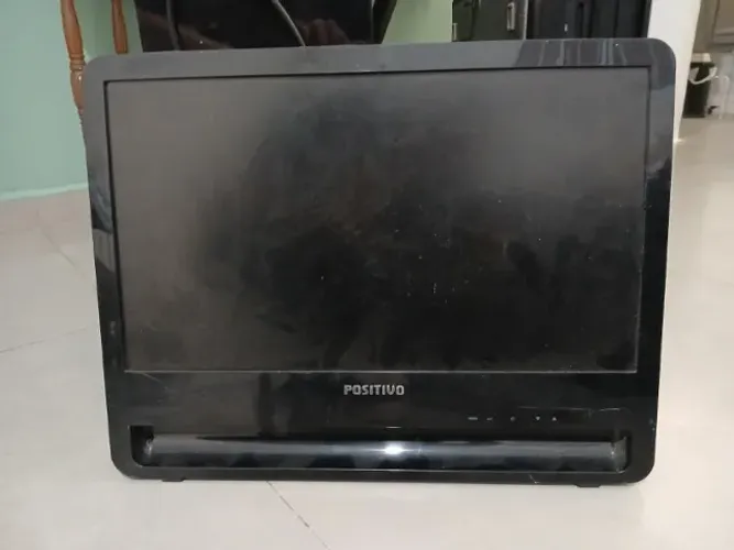 Monitor positivo 18,5 polegadas