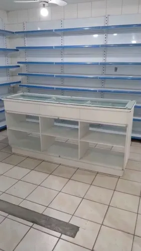 Balcão de atendimento Mdf e Vidro