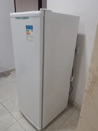 Vende-se freezer