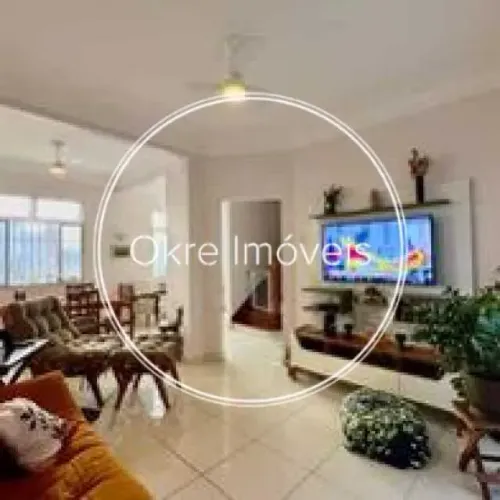 Casa de Vila : Duplex / Residencial / Botafogo