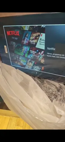 Smart TV 32 " Toshiba nova na caixa