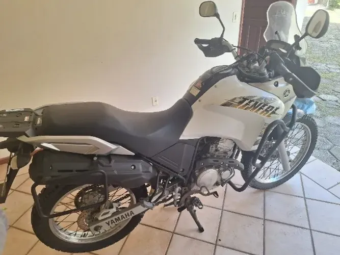 Yamaha Teneré 250 somente 24000km