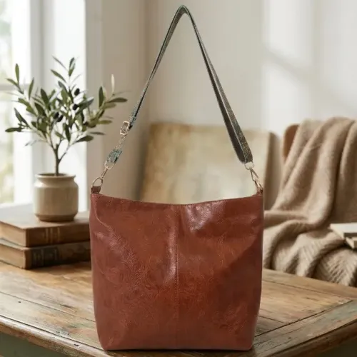 Bolsa Feminina Retrô Vintage Com Alça Larga Estampada Cor Marrom Ou Preta