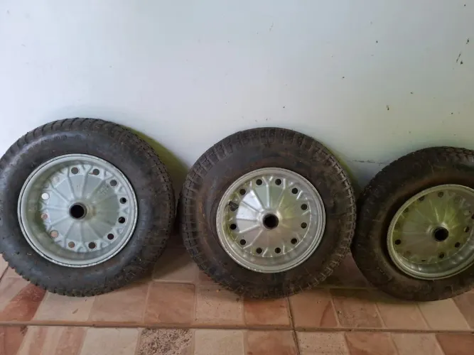 Rodas carrinho de carga ou carrinho de pedreiro 