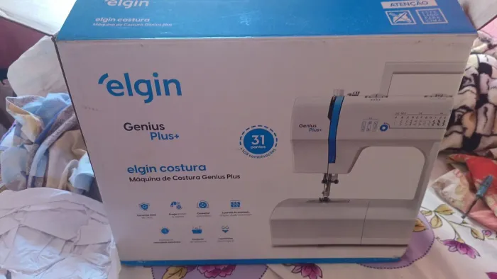 Vendo máquina de costura nova 