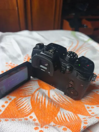 Câmera Panasonic gh5