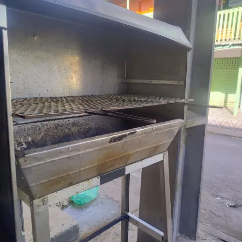 Churrasqueira de inox