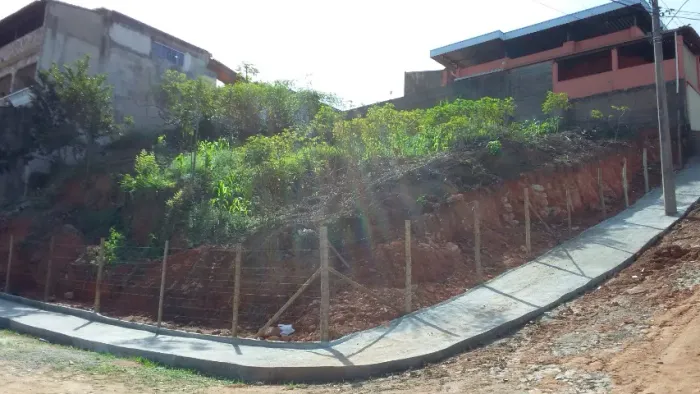 Lote bairro Manoel Valinhos