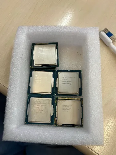 I3 2100