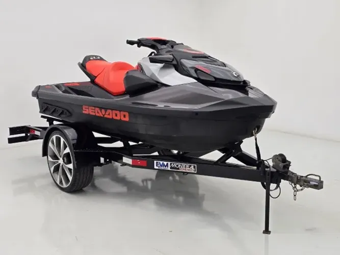 SEA-DOO GTI SE 170 + som + escape + carreta roda 20 + capa / Água doce e revisado