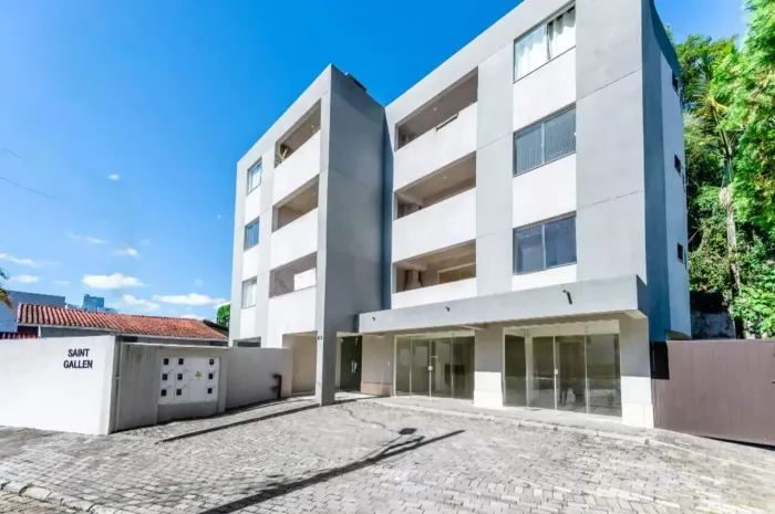 Alugo Apartamento 02 Quartos, Sacada com Churrasqueira - Bairro Centro