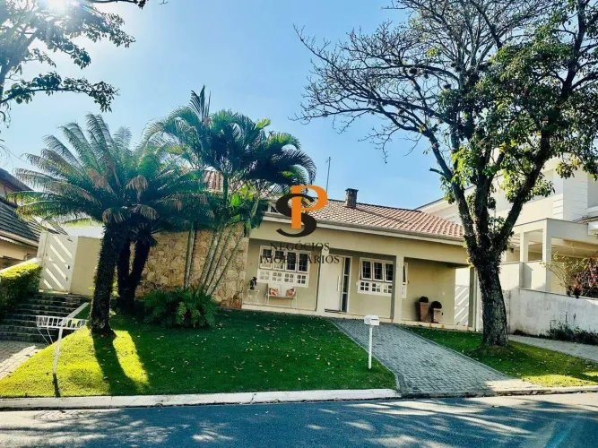 CONDOMÍNIO RIVIERA DE VINHEDO - Casa à venda no bairro Centro em Vinhedo/SP