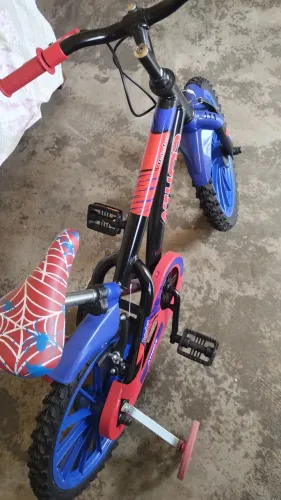 Bicicleta infantil.