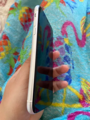 Iphone XR * leia a descrição *